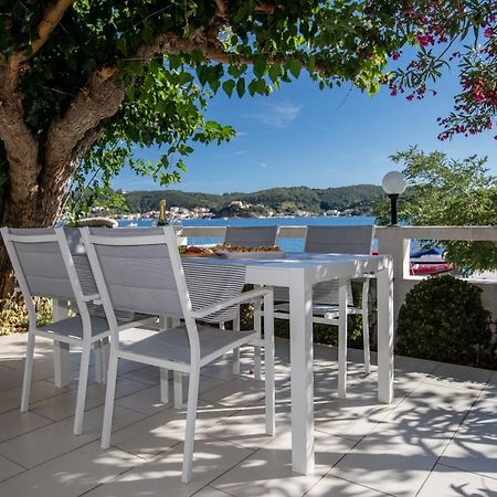 Appartamento House Subic Supetarska Draga Esterno foto