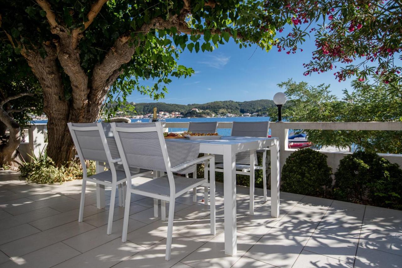 Appartamento House Subic Supetarska Draga Esterno foto