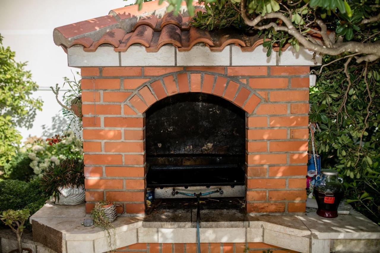 Appartamento House Subic Supetarska Draga Esterno foto
