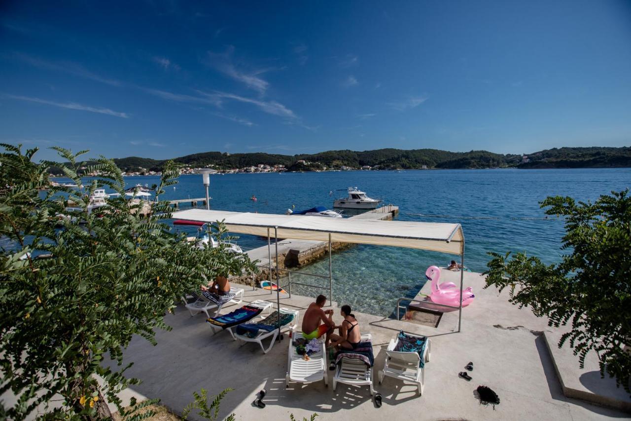 Appartamento House Subic Supetarska Draga Esterno foto