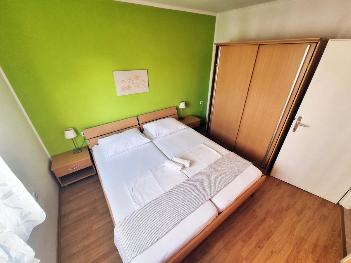 Appartamento House Subic Supetarska Draga Esterno foto