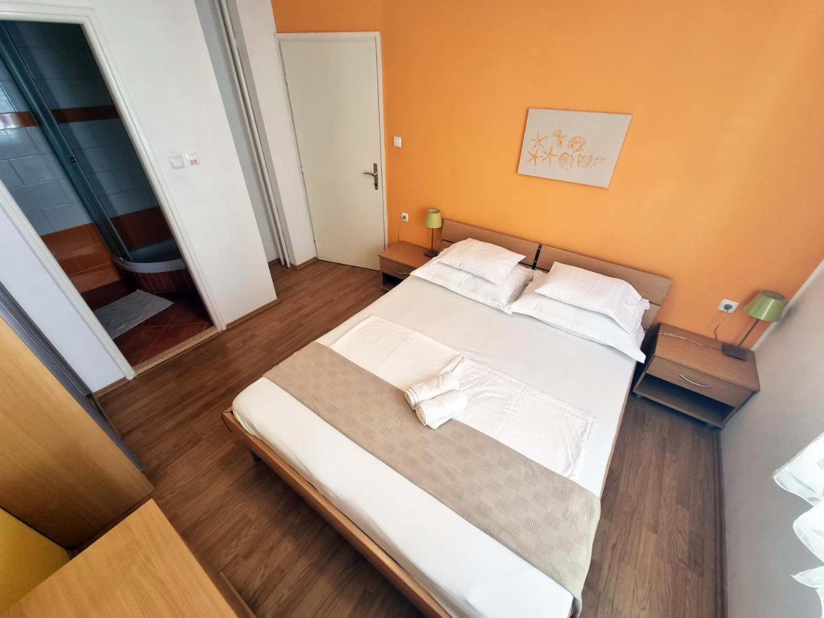 Appartamento House Subic Supetarska Draga Esterno foto