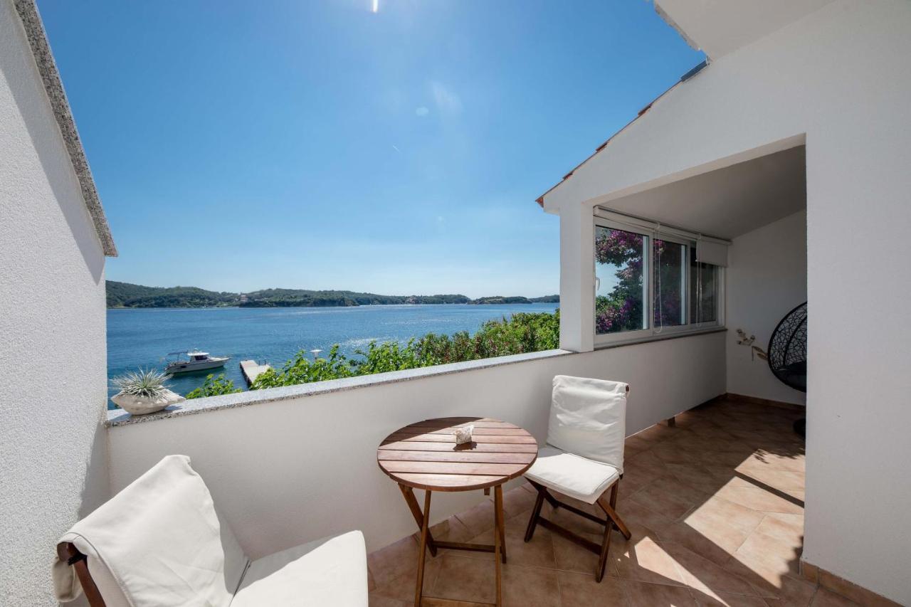 Appartamento House Subic Supetarska Draga Esterno foto
