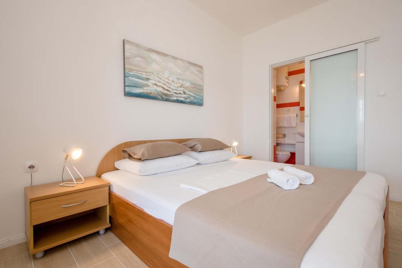 Appartamento House Subic Supetarska Draga Esterno foto
