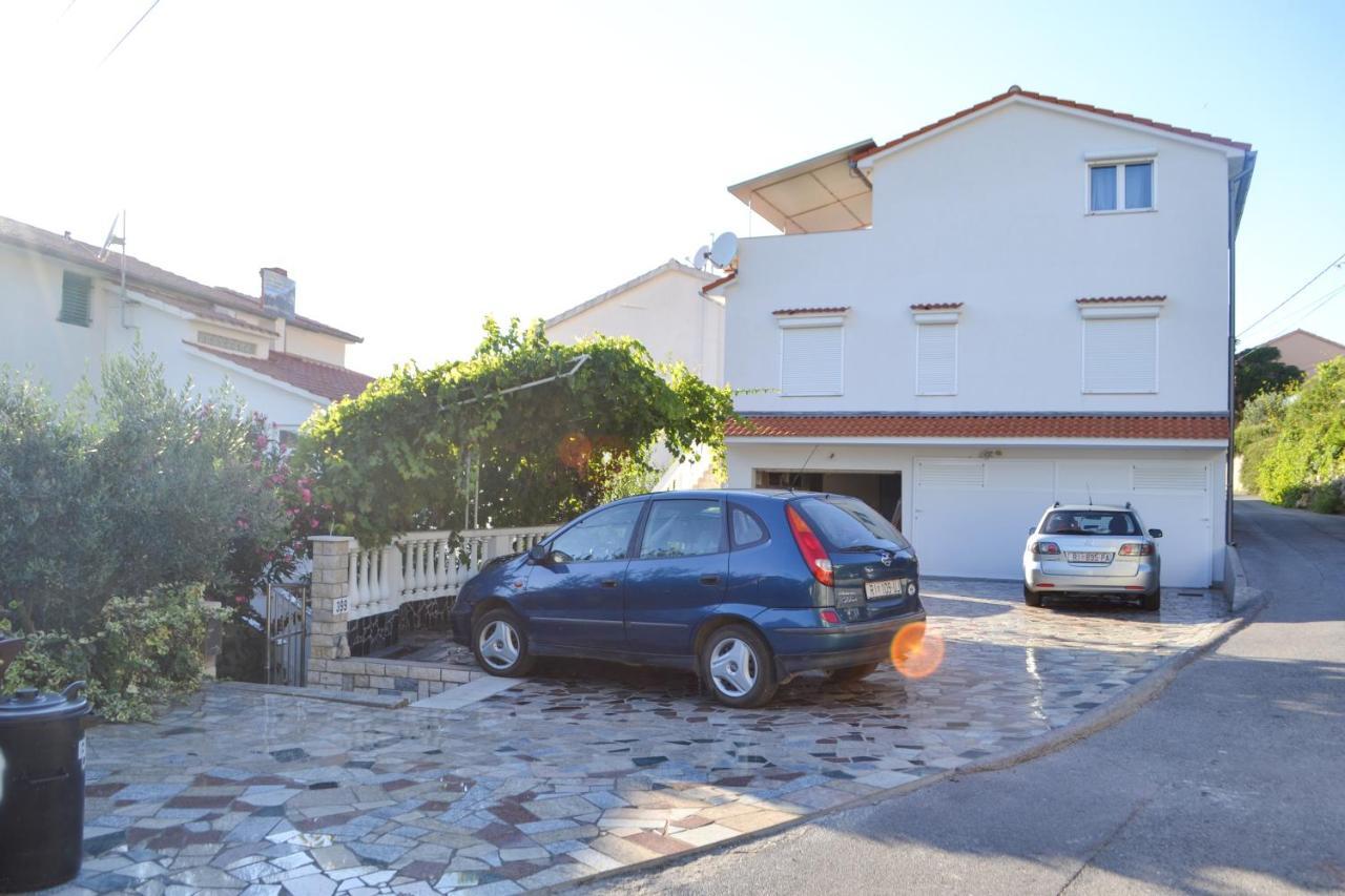 Appartamento House Subic Supetarska Draga Esterno foto